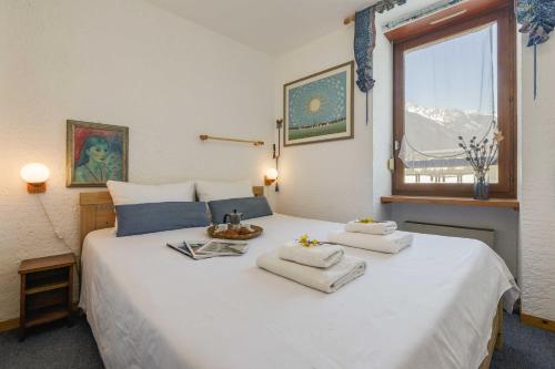 Apt Carlton140 Historical residence in Chamonix, sleeps 2 - Happy Rentals