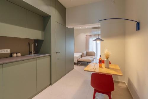 Piraeus Port Modern Apartment MelAngelo Apartments