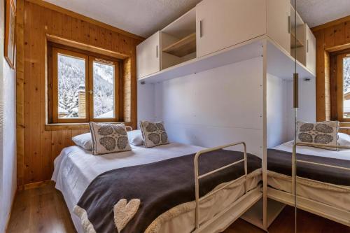 Maisonnette Argentée Near Grands Montets: Garden + Mont Blanc - Happy Rentals