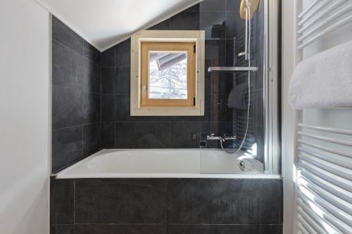 Chalet Spouter in Argentière near Grands Montets - Happy Rentals