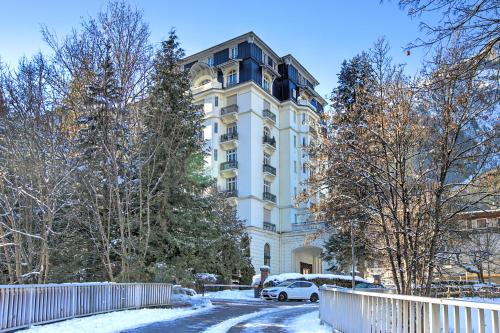 Central Majestic Apartment Near Skiing - Happy Rentals