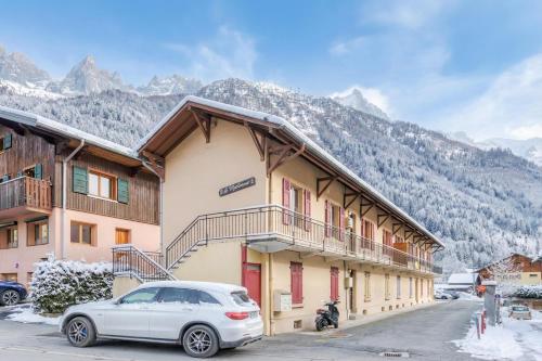 La Maisonnée de Julie Chamonix Centre: Walk to Aiguille du Midi, Sleeps 5 - Happy Rentals
