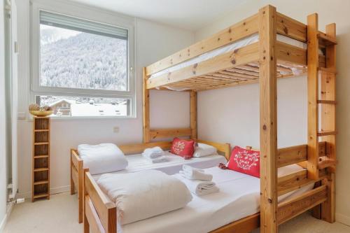 Résidence La Vallée Blanche in Chamonix Balcony & Mont Blanc Views - Happy Rentals