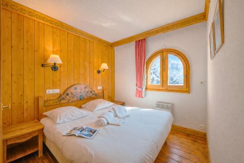 Le Cristal MB5 Pool & Parking - Happy Rentals