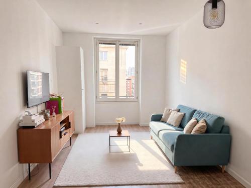 Heart Marais Studio by Melvane
