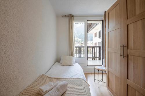 Apt Lyret1 Central Chamonix 4-Min Walk to Aiguille du Midi - Happy Rentals