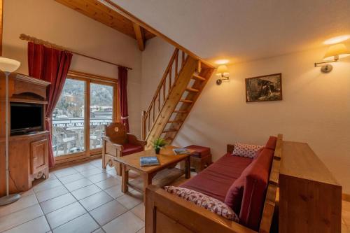 Le Cristal GM19 Mountain View, Pool & Parking- Happy Rentals