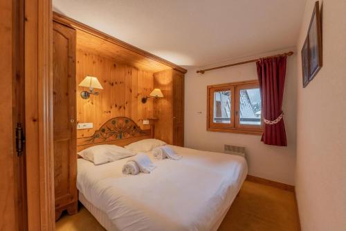 Le Cristal GM19 Mountain View, Pool & Parking- Happy Rentals