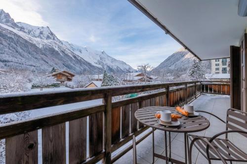 Panorama Mont-Blanc 2BR w/Views, Walk to Flégère Lift - Happy Rentals