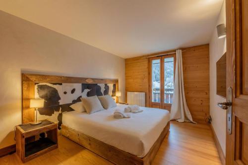 Panorama Mont-Blanc 2BR w/Views, Walk to Flégère Lift - Happy Rentals