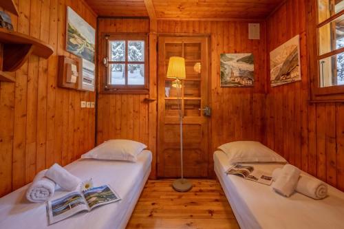 Chalet Petit Poucet 2BR Retreat in forest - Happy Rentals
