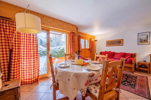 Hameau d'Argentière 3 - 2BR Garden w/ Mont Blanc views, Next to Slopes - Happy Rentals