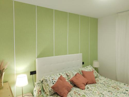 Bright apartment with sea view, Fuengirola, 50 m², pool