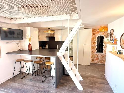 Charmant appartement à 50m des plages