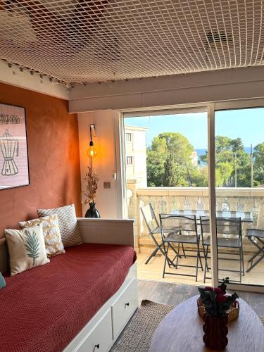 Charmant appartement à 50m des plages