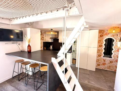 Charmant appartement à 50m des plages