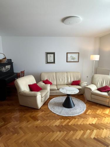 Apartment Tina