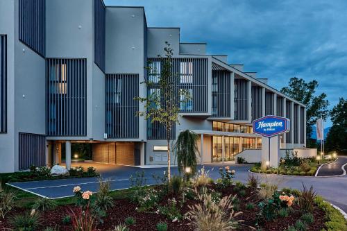 Hampton By Hilton Salzburg Messe