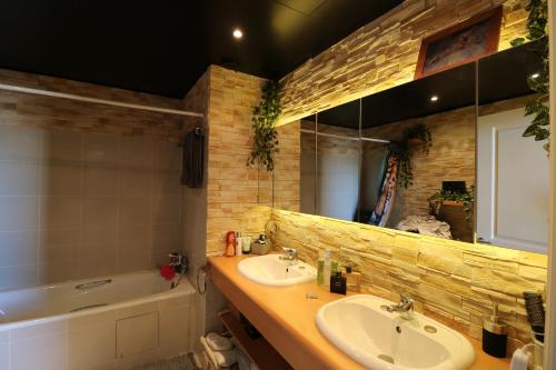 Ένα μπάνιο στο Center palais