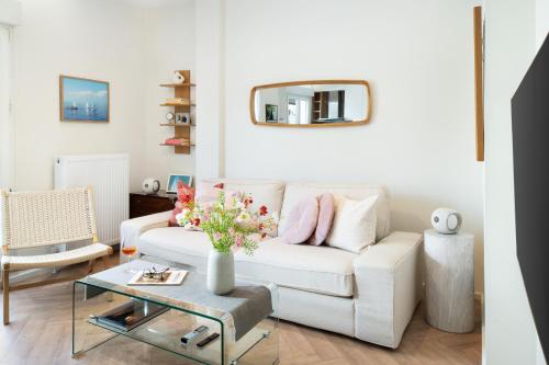 NEW Sub-penthouse Gem - Walk to Metro & Waterfront