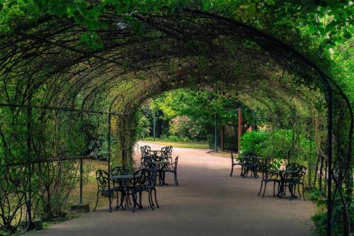 Boeira Garden Hotel Porto Gaia, Curio Collection by Hilton