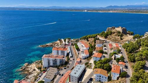 Milenial Immo Endless Sea Views Roses Parking