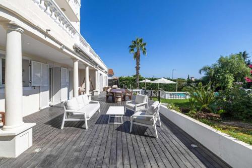 A c Villa 8BR 15P with Pool & Tennis – Antibes