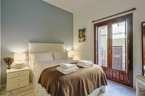 Inside Sevilla by SHS