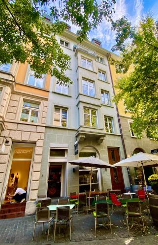 Charming flat in the heart of Zürich old city
