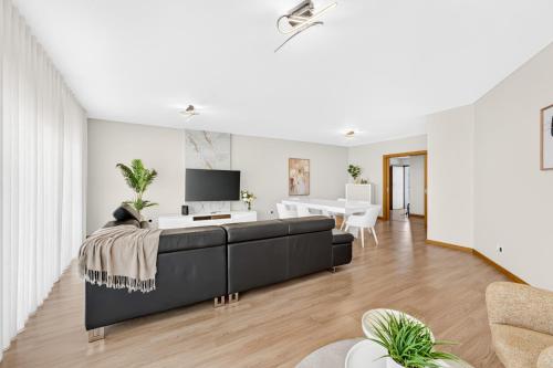 Luxurious Apartment Funchal - Casa Valentina - Rent2U, Lda