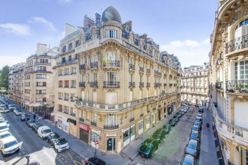 Champs-Élysées - Foch