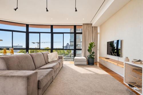 Penthouse Lido by Homie