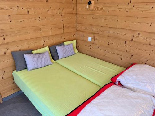 Chalet du Bry - Studio, Garden & Parking