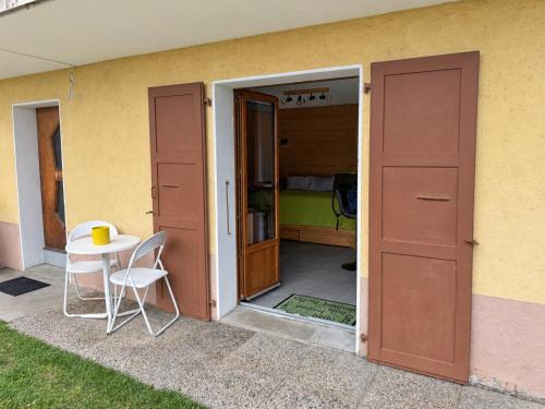 Chalet du Bry - Studio, Garden & Parking