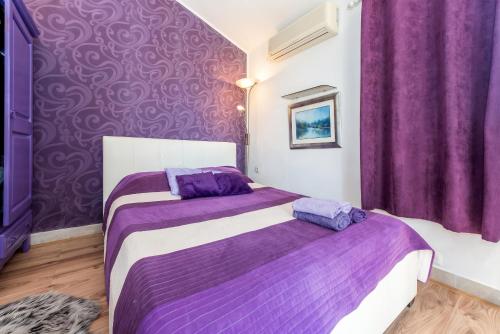 Luxury Villa in Rogoznica with Pool