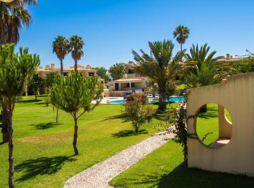 Charming house in Alvor with shared pool