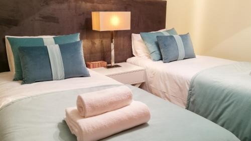 Spacious apartment in Albufeira with pool and terrace