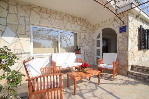 Charming Apartment in Novigrad, 45 sqm, with Terrace
