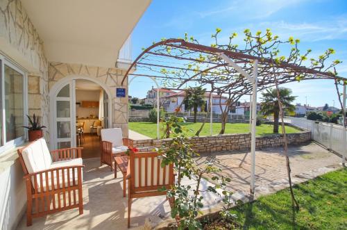 Charming Apartment in Novigrad, 45 sqm, with Terrace