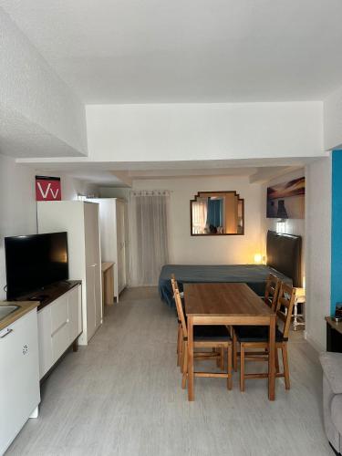 Apartment In Los Cristianos with pool in Port Royal