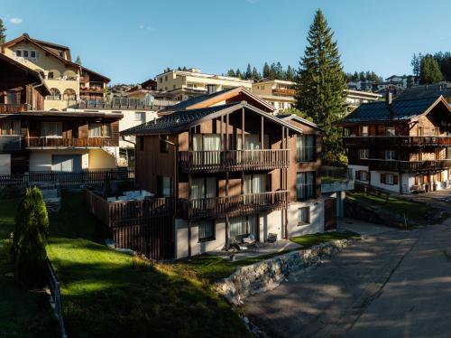 Dacasa Arosa mit Terrasse und Arosa SommerCard und Gratisparkplatz