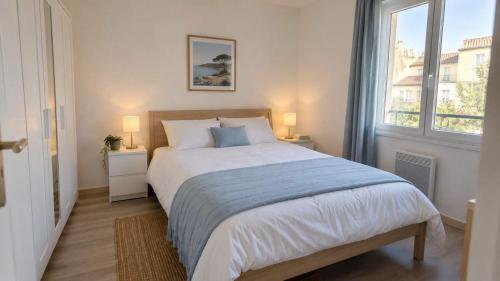 Chic Parisian Home Private Balcony Sleeps 6