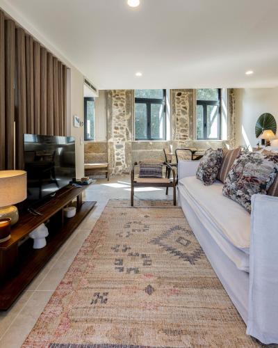 Belion House Eiffel - Deluxe Apartments