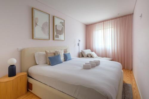 Modern Camões Flat, In the Heart of Porto