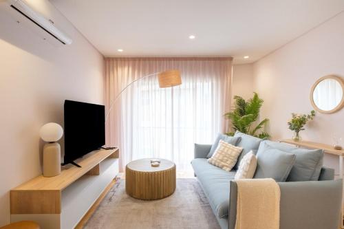 Modern Camões Flat, In the Heart of Porto
