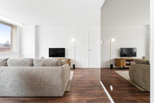 Ceuta Flat, Charming Balcony Over Porto Rooftops
