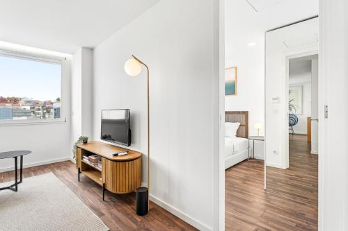 Ceuta Flat, Charming Balcony Over Porto Rooftops