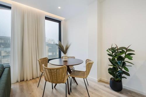 Stylish Seaside Escape, in Matosinhos Sul