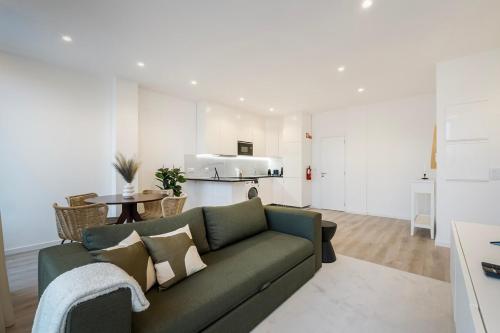 Stylish Seaside Escape, in Matosinhos Sul