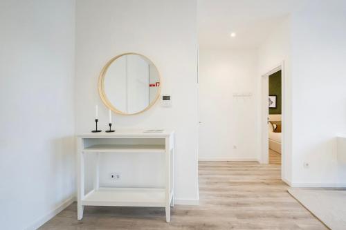 Stylish Seaside Escape, in Matosinhos Sul